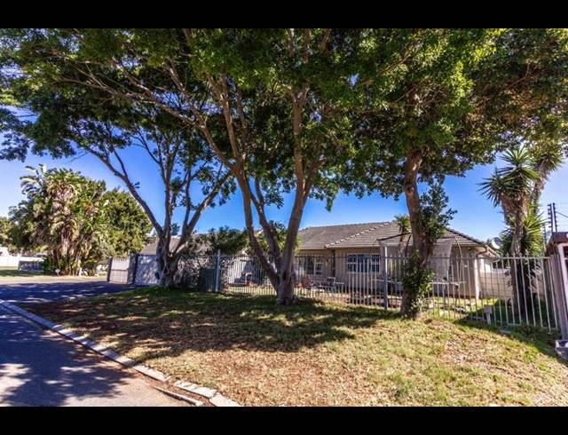 3 BEDROOM PROPERTY TO RENT IN TABLE VIEW